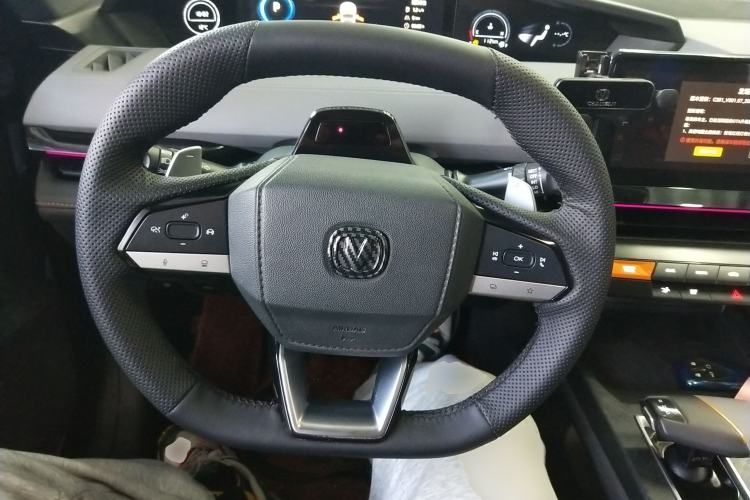 Used Changan UNI-V 2022 1.5T Prestige Version