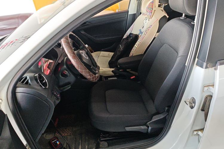 Used Volkswagen Jetta 2019 Dream Edition 1.5L Manual Fashion Version
