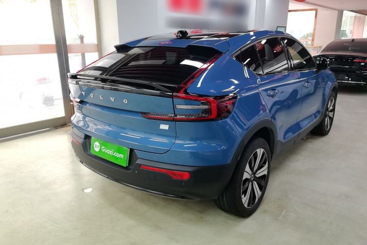 Used Volvo C40 2022 Long-Range PRO Version
