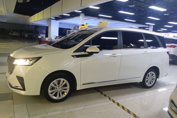 Used Wuling Jiachen 2022 1.5L Manual Comfort Edition