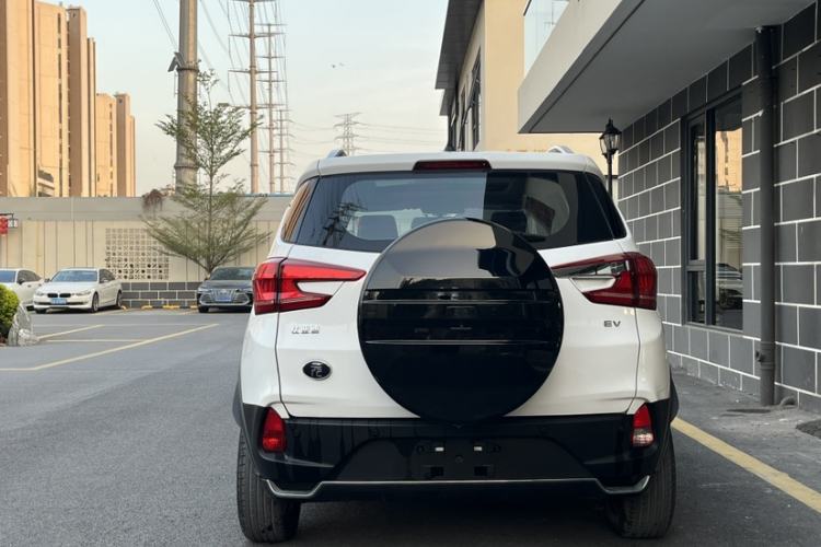 Used BYD Yuan New Energy 2019 EV360 Smart Connect Enjoyment Model
