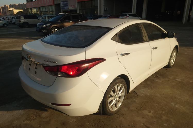 Used Hyundai Elantra 2016 1.6L Manual Prestige Edition
