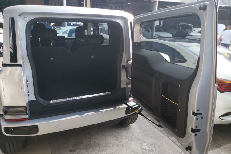 Used  V23 2025 401 Two-Wheel Drive Advanced Edition