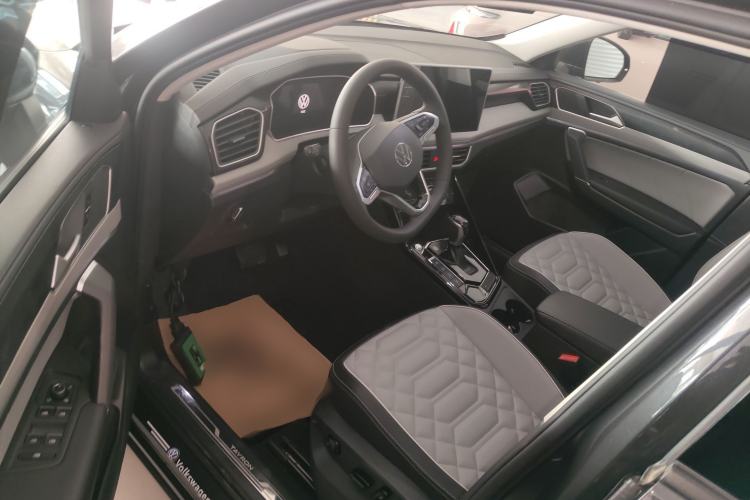 Used Volkswagen Tayron 2023 330TSI Two-Wheel-Drive Luxury Plus Advanced Version
