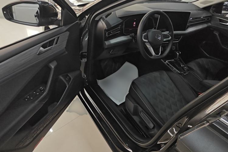 Used Volkswagen Sagitar 2025 Revised Version Three 300TSI DSG Excellence Edition