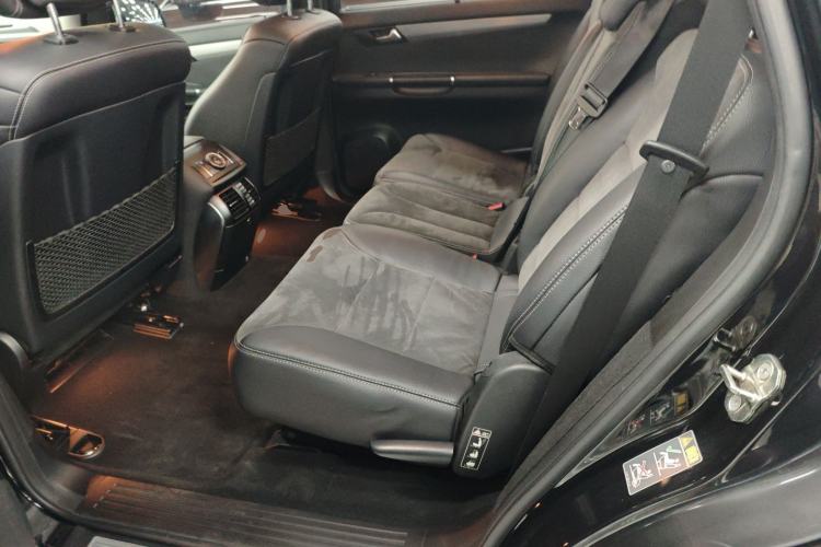 Used Mercedes-Benz R-Class 2014 R 320 4MATIC Business Model
