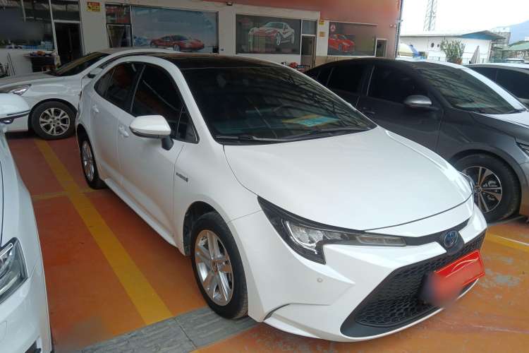 Used Toyota Levin 2022 Dual-Motor 1.8H E-CVT Leading Edition

