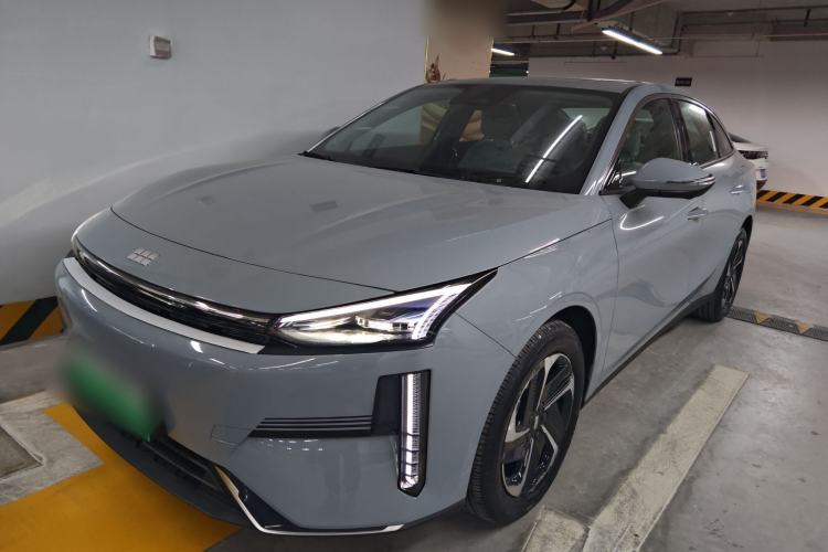 Used  L6 2024 125km PLUS Dragon Edition
