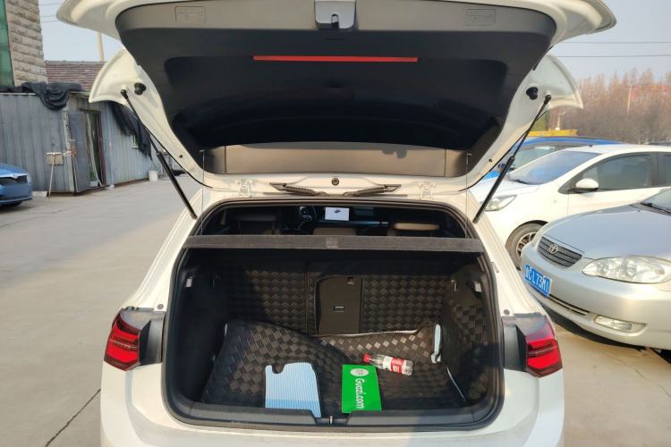 Used Volkswagen Golf 2023 Facelift 280TSI DSG R-Line
