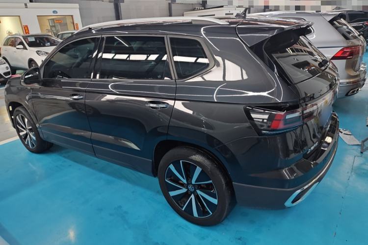 Used Volkswagen Tharu 2023 300TSI Two-Wheel-Drive Moonlight Edition
