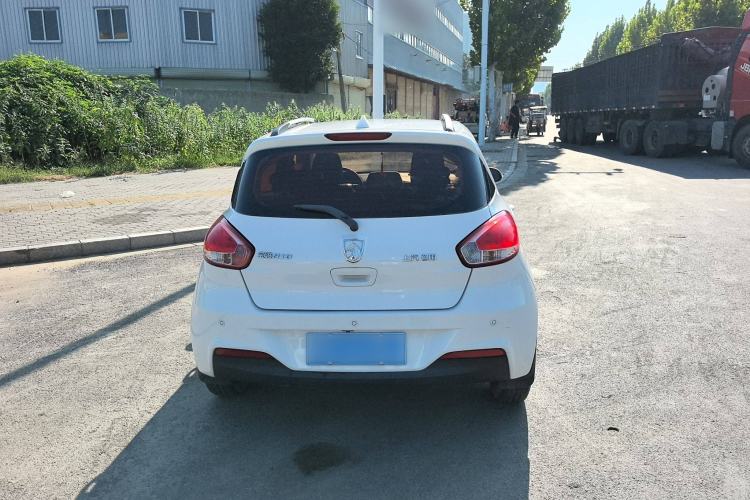 Used Baojun 310 2016 1.2L Manual Luxury Model
