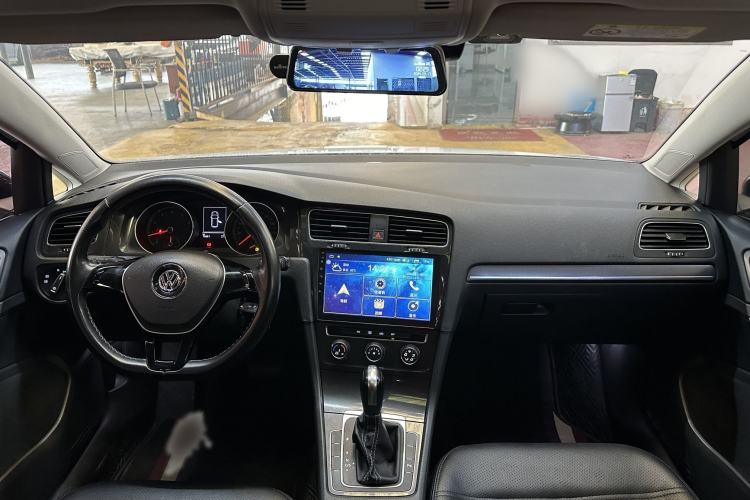 Used Volkswagen Golf 2017 230TSI Automatic Comfort Edition – Celebrating Milestone of One Million Units