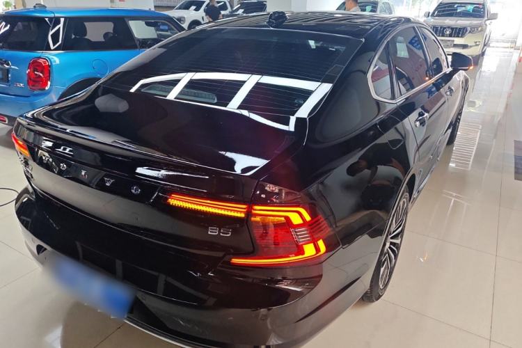 Used Volvo S90 2023 B5 Zhiyi Luxury Edition