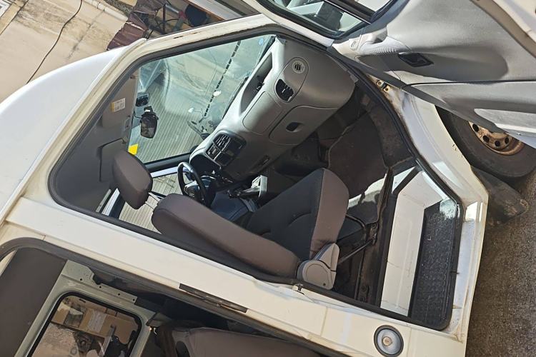 Used JMC Transit 2019 2.8T Commercial Version Intelligent Automatic Transmission Short Wheelbase Mid-Roof Design 6 Seats China VI Emission Standard – JX493
