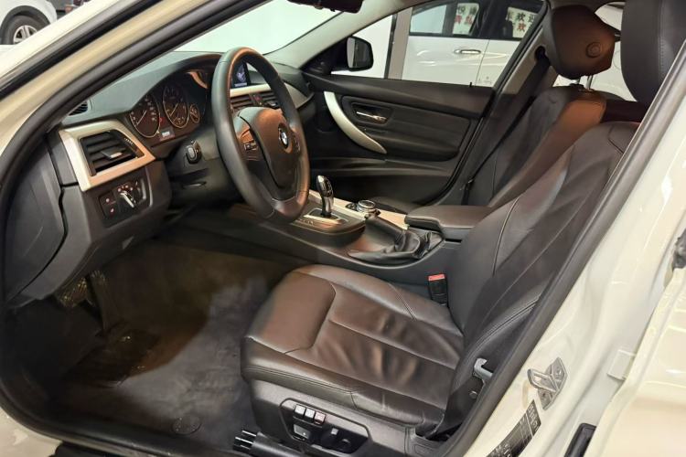 Used BMW 3 Series 2014 320i Sport Edition