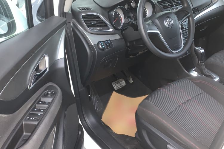 Used Buick Encore 2015 1.4T Automatic Two-Wheel Drive Urban Elite Version
