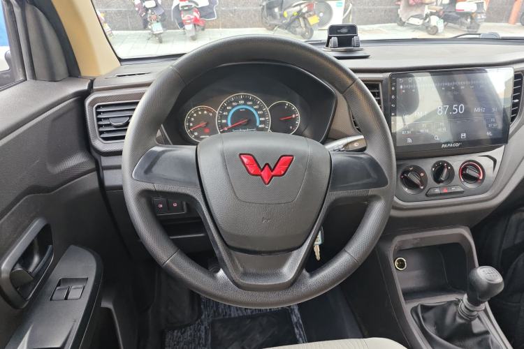 Used Wuling Hongguang V 2022 1.5L Enjoy Edition Electric-Powered LAR