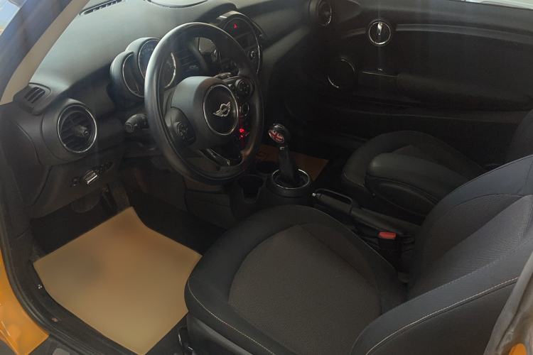 Used  MINI 2016 1.2T ONE Pioneer Edition
