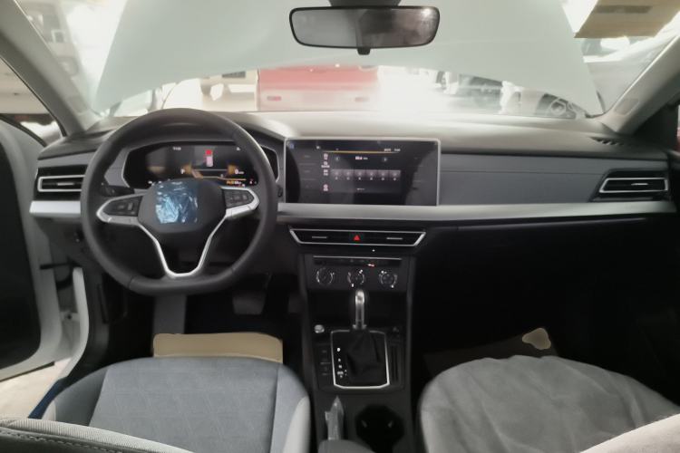 Used Volkswagen Lavida 2024 1.5L Automatic Full-Comfort Version
