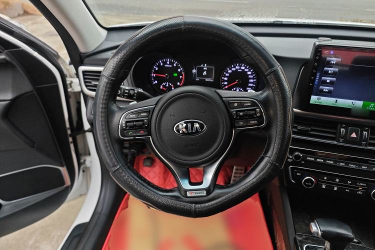 Used Kia K5 2016 1.6T Automatic LUX
