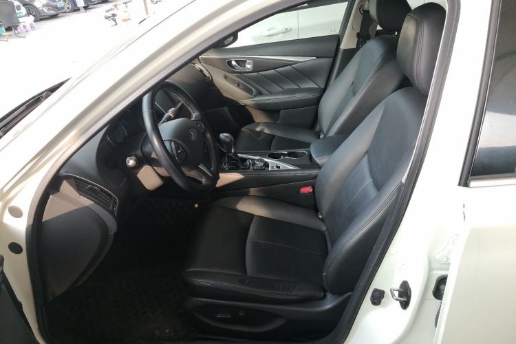 Used Infiniti Q50L 2016 2.0T Comfort Edition
