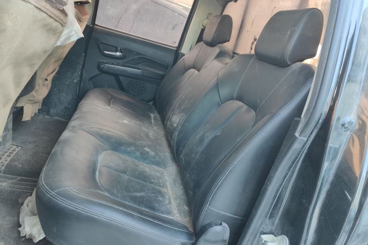 Used Great Wall Wingle 5 2017 2.0T European Version Diesel Two-Wheel Drive Advanced Large Double-Cab GW4D20E
