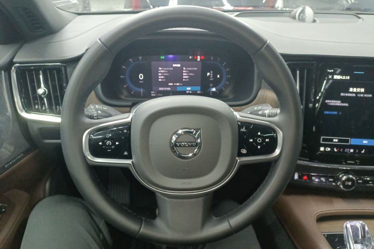 Used Volvo S90 2025 B5 Zhiya Luxury Edition
