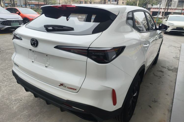Used Changan X5 PLUS 2024 1.5T DCT ZhiZun Version
