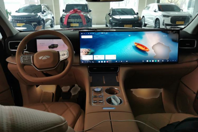 Used Chery T11 2026 Model 220 All-Wheel Drive Dual IMAX Theater Edition