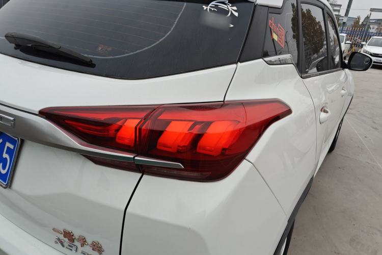 Used BAIC Beijing X3 2019 1.5T CVT Glory Edition
