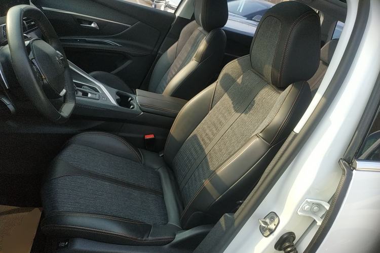 Used Peugeot 5008 2017 380THP 7-Seater Elite Edition