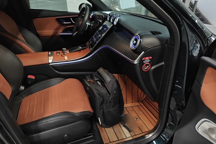 Used Mercedes-Benz GLC 2023 GLC 300 L 4MATIC Dynamic Edition 5-seater
