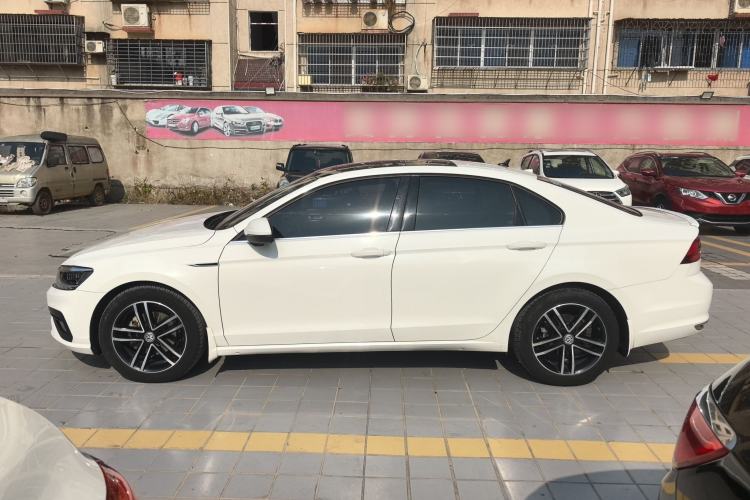 Used Volkswagen Lamando 2019 280TSI DSG Comfort Edition China VI standard
