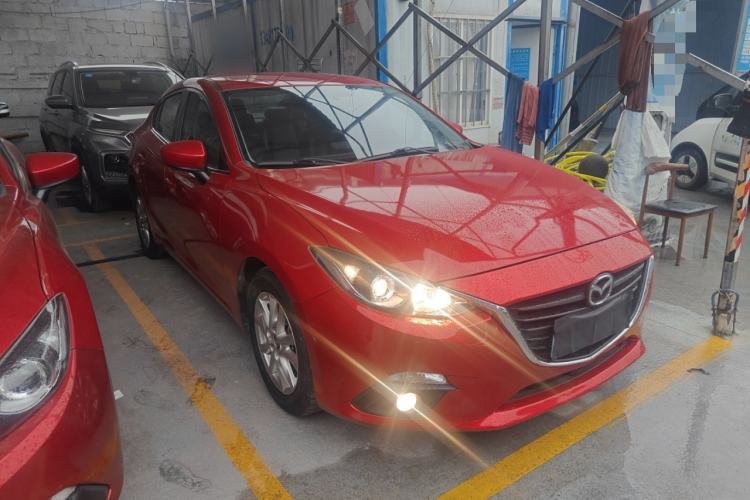 Used Mazda Mazda 3 Axela 2016 Sedan 1.5L Automatic Comfort Model
