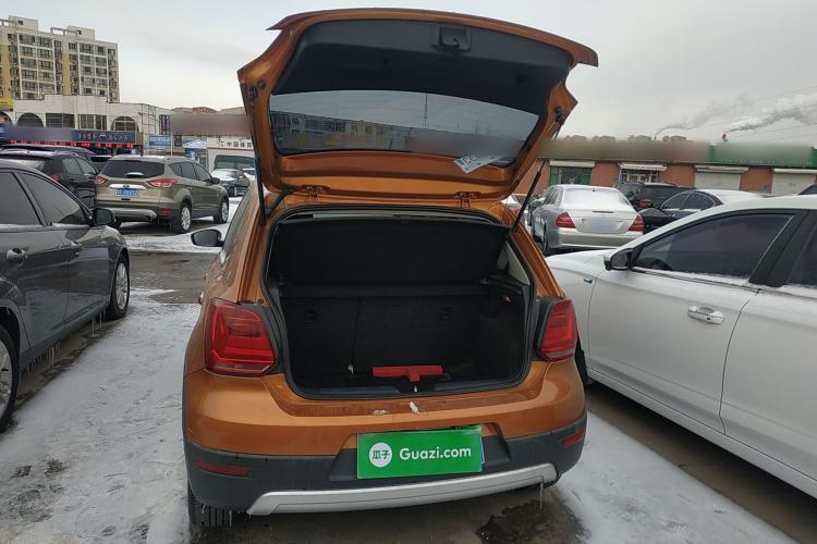 Used Volkswagen Polo 2014 1.6L Cross Polo Automatic
