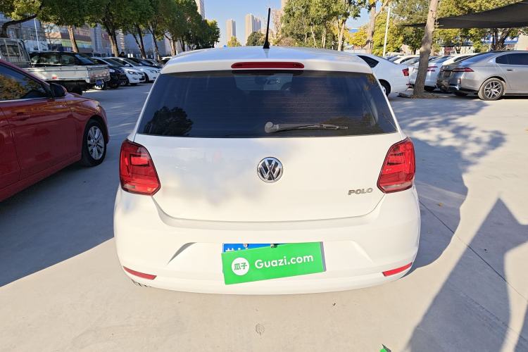 Used Volkswagen Polo 2016 1.4L Manual Fashion Model