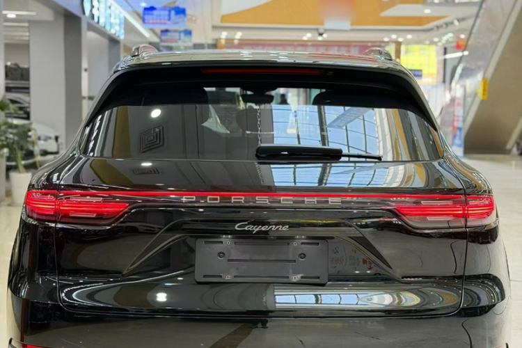 Used Porsche Cayenne 2023 Cayenne 3.0T Platinum Edition
