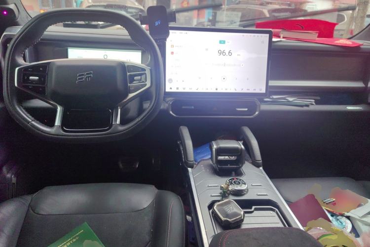 Used JETOUR Traveler 2023 2.0T All-Wheel Drive CrossPRO+
