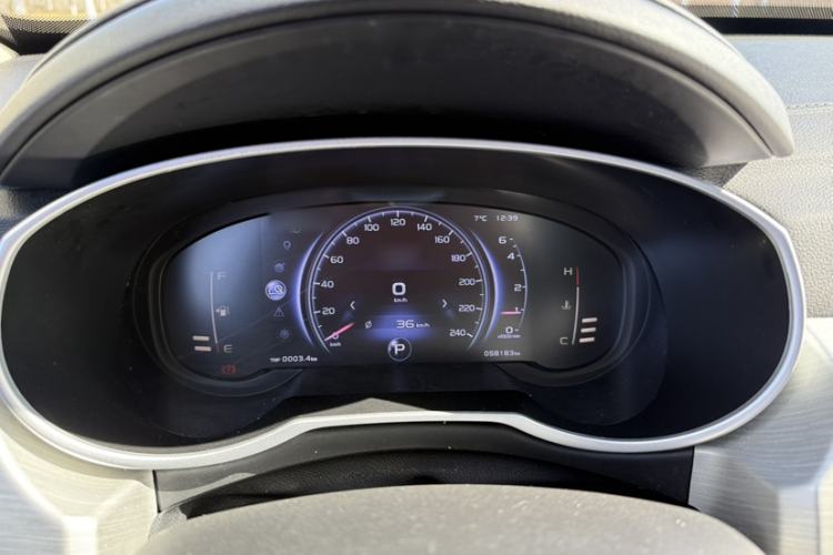 Used Geely Auto Emgrand X7 Sport 2020 1.8TD DCT Two-Wheel Drive Smart Connect 4G-Enabled Version
