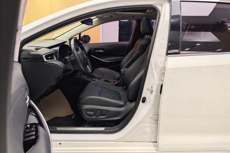 Used Toyota Allion 2021 2.0L Deluxe Edition