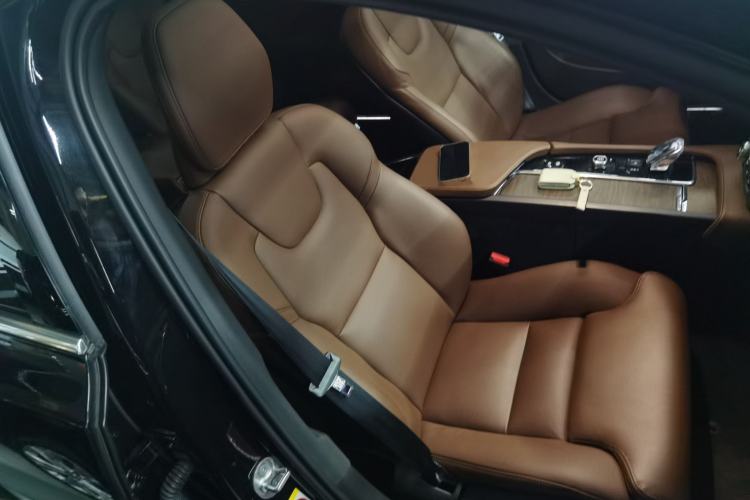 Used Volvo S90 2022 B5 Zhiyuan Luxury Edition

