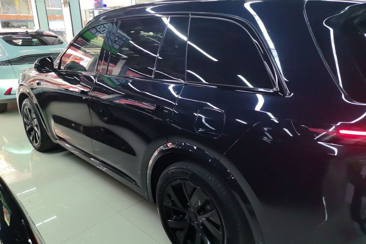 Used Li Auto L8 2023 Pro Model
