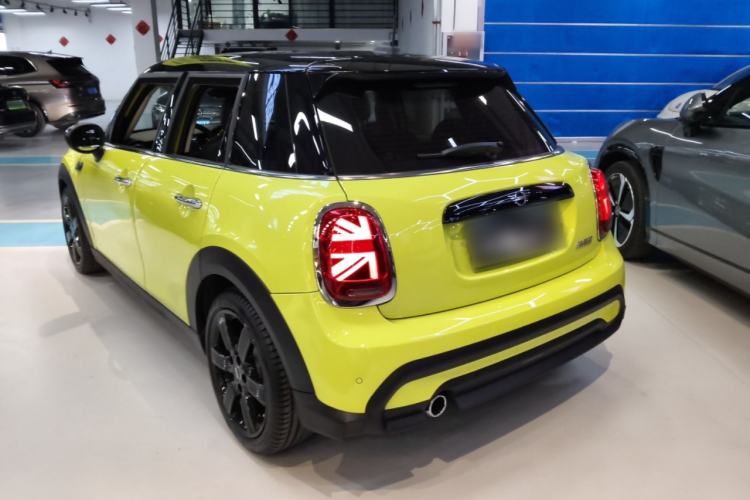 Used MINI MINI 2023 Updated 1.5T COOPER Artist Five-Door Edition