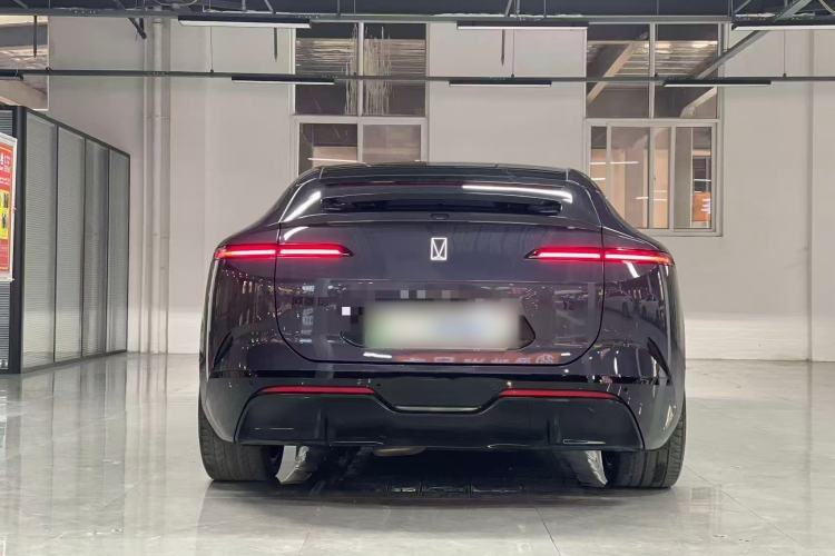 Used  12 2025 Ultra Extended-Range Edition
