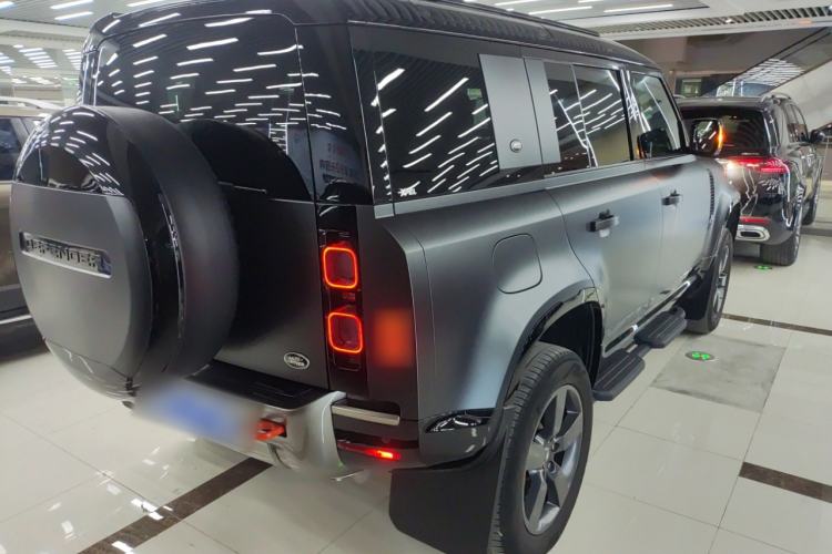 Used Land Rover Defender 2023 110 3.0T P400 X
