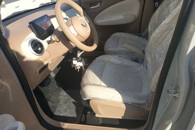 Used Wuling Hongguang MINIEV 2025 Four-Door Version Advanced Edition
