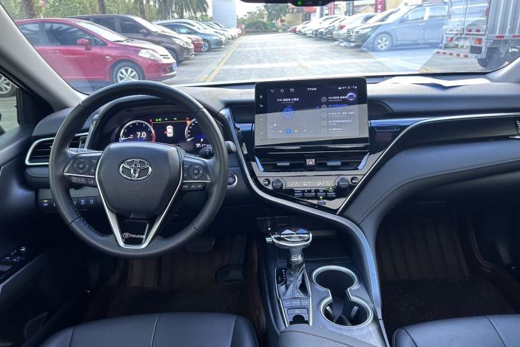 Used Toyota Camry 2023 2.5G Luxury Edition
