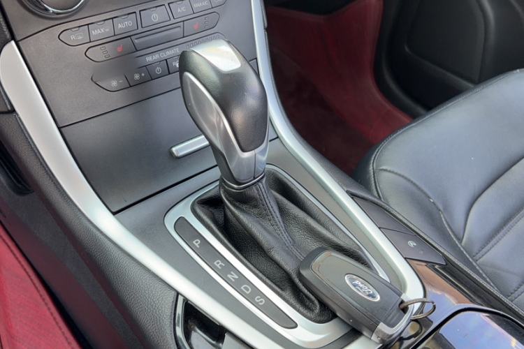 Used Ford Edge 2018 EcoBoost 245 Two-Wheel-Drive Platinum Edition 7-Seater China V Emission Standard
