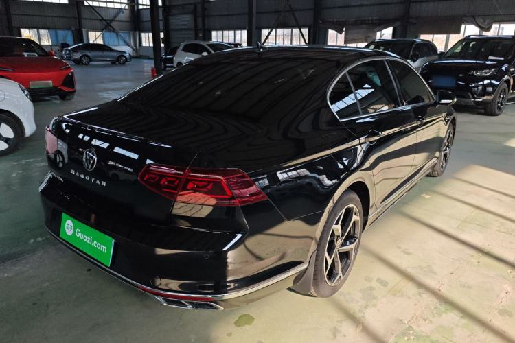 Used Volkswagen Magotan 2023 2 Million Units Limited Edition 330TSI DSG Leading Version
