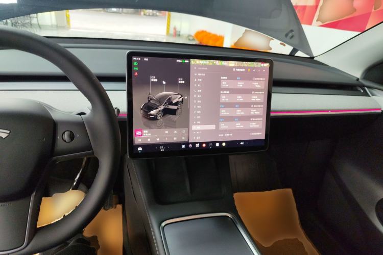 Used Tesla Model Y 2024 Long-Range All-Wheel-Drive Version
